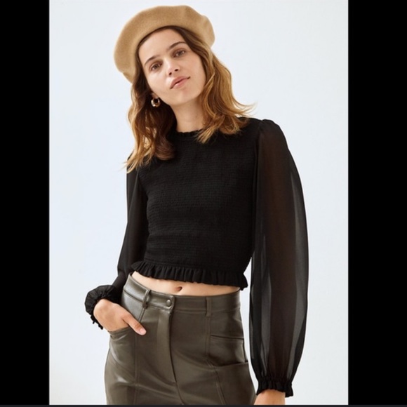 Aritzia Tempest top - Picture 2 of 10